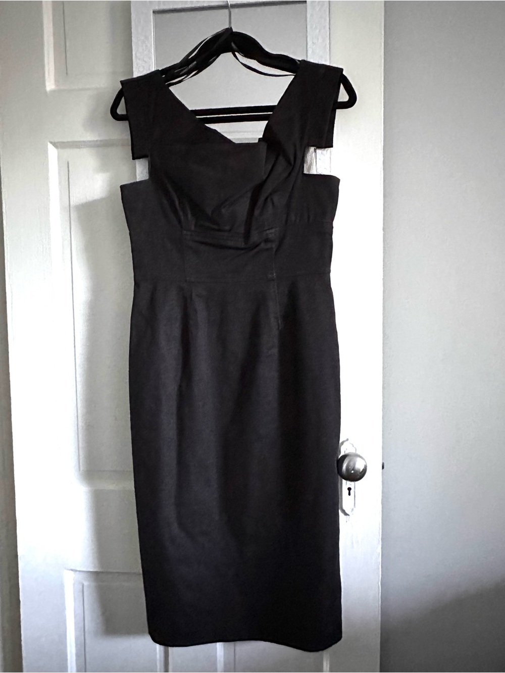 Maggy London Black V-Neck Sheath Dress